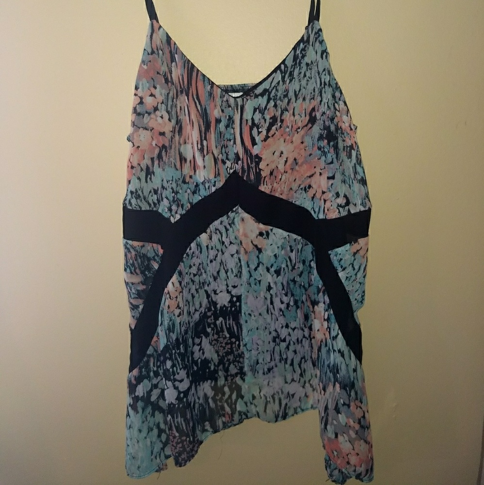 Abatract tank top blouse